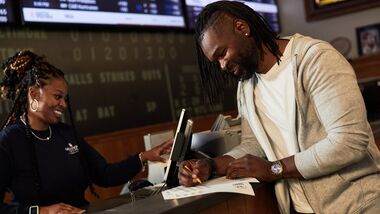 barstool sportsbook sign